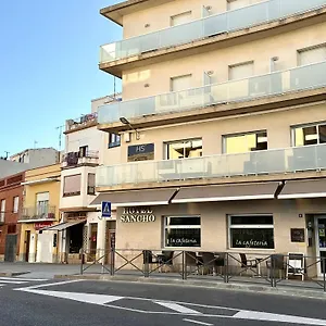 https://hotel-sancho-hospitalet-de-linfant.catalonia-hotels.com