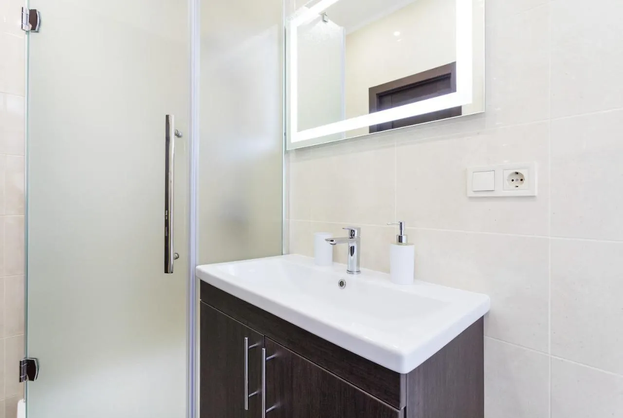 Hotel apartamentowy Khreshchatyk - Independence Square Apartments Kijów Ukraina